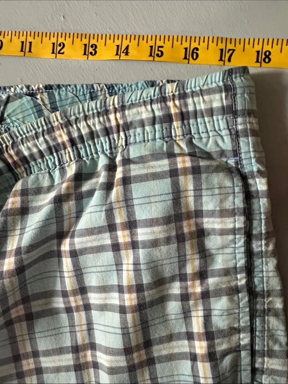 Abercrombie & Fitch Y2K Light Blue and Navy Plaid Swim Trunks M 2000s Preppy
